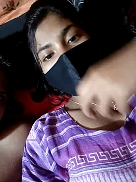 Hot couple 1 online show from March 7, 2026, 6:13 pm