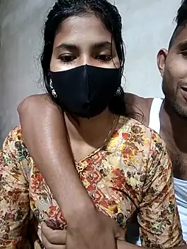 Hot couple 1 online show from March 21, 2026, 11:36 am