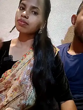 Hot couple 1 online show from March 29, 2026, 4:08 pm