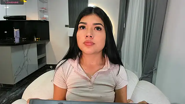 Snapshot of 1lubonnie chatting on February 26, 2025, 5:03 am 1lubonnie online show from February 26, 2025, 5:03 am