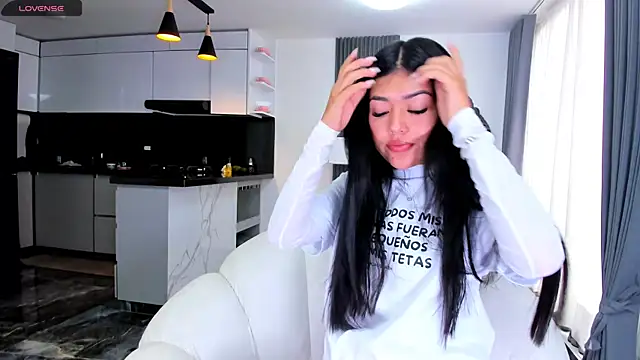 Snapshot of 1lubonnie chatting on March 14, 2025, 10:16 pm 1lubonnie online show from March 14, 2025, 10:16 pm