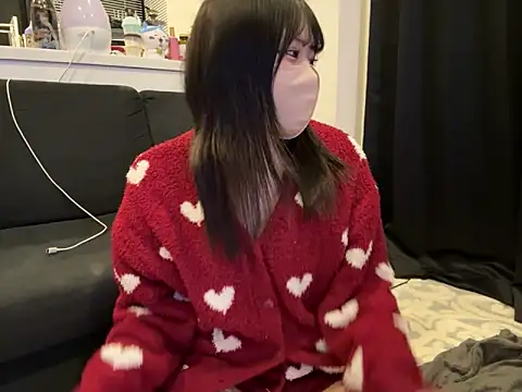 Snapshot of shina_mo_n_ch chatting on March 18, 2025, 2:50 pm shina mo n ch online show from March 18, 2025, 2:50 pm