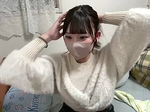 Snapshot of shina_mo_n_ch chatting on January 29, 2025, 2:32 pm shina mo n ch online show from January 29, 2025, 2:32 pm