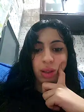 majdolin78 online show from March 12, 2025, 10:39 pm