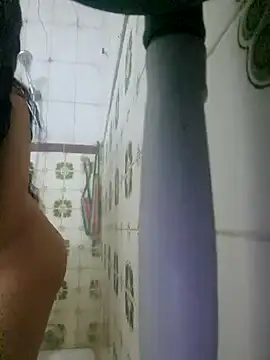 majdolin78 online show from March 5, 2025, 7:38 pm