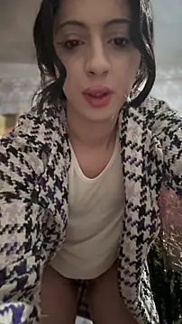 majdolin78 online show from February 14, 2026, 11:32 am