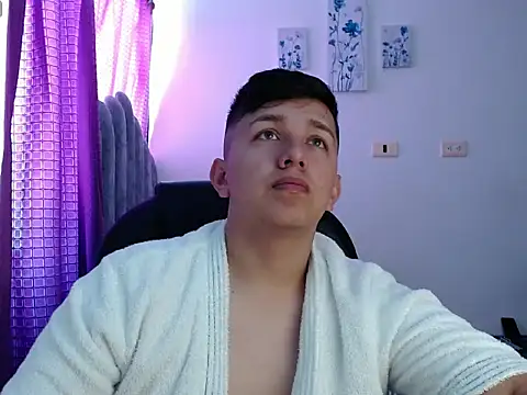 Snapshot of Alan_red chatting on October 2, 2025, 2:20 pm Alan red online show from October 2, 2025, 2:20 pm