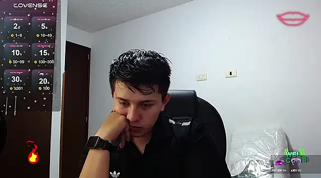 Snapshot of Alan_red chatting on March 21, 2025, 2:50 am Alan red online show from March 21, 2025, 2:50 am