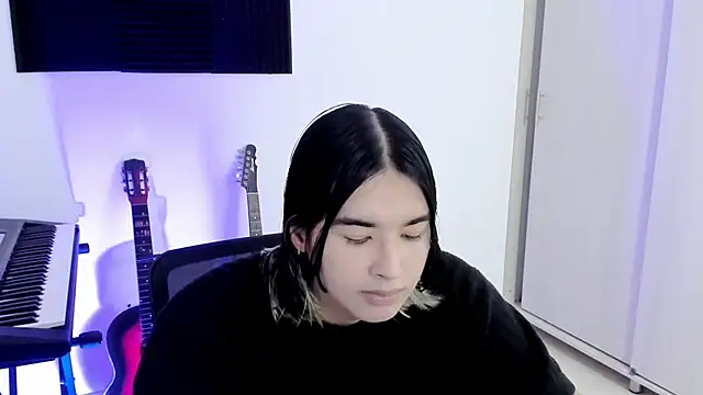 Snapshot of JordiWilld chatting on October 28, 2025, 11:36 pm JordiWilld online show from October 28, 2025, 11:36 pm