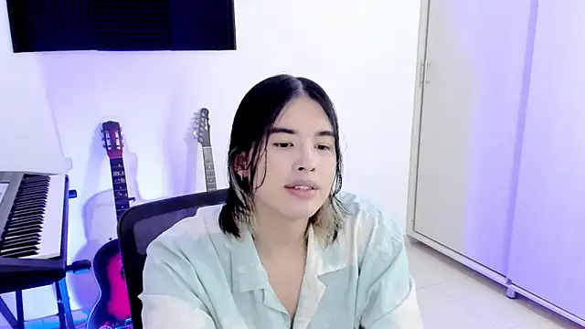 Snapshot of JordiWilld chatting on October 25, 2025, 12:32 am JordiWilld online show from October 25, 2025, 12:32 am