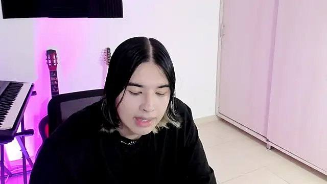 Snapshot of JordiWilld chatting on October 5, 2025, 12:34 am JordiWilld online show from October 5, 2025, 12:34 am