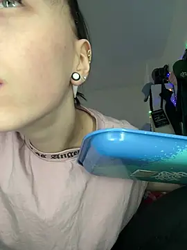 Ciara2004 online show from January 17, 2026, 8:51 am