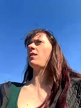 Snapshot of Ciara2004 chatting on November 7, 2025, 10:42 am Ciara2004 online show from November 7, 2025, 10:42 am