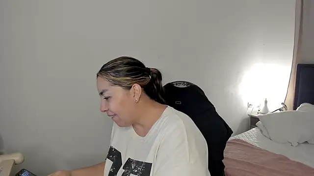 brithany olson25 online show from February 25, 2026, 12:22 am