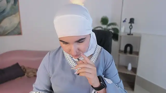 Ayha khalaf online show from October 21, 2025, 1:16 am