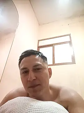 LuisMex1998 online show from July 28, 2026, 2:08 am
