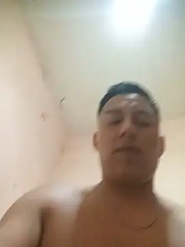 LuisMex1998 online show from May 27, 2026, 7:49 am