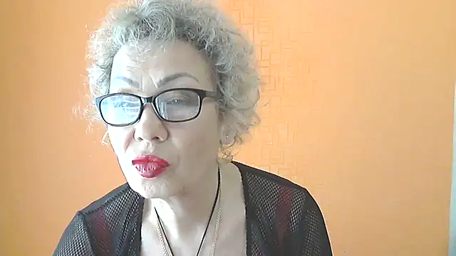 NessyJenixs online show from April 15, 2026, 6:08 am