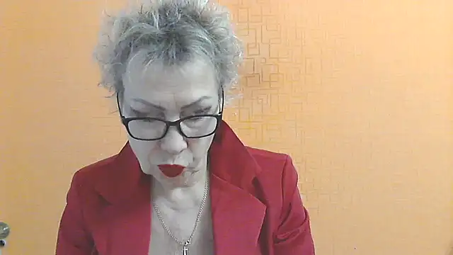 NessyJenixs online show from January 8, 2026, 8:42 am