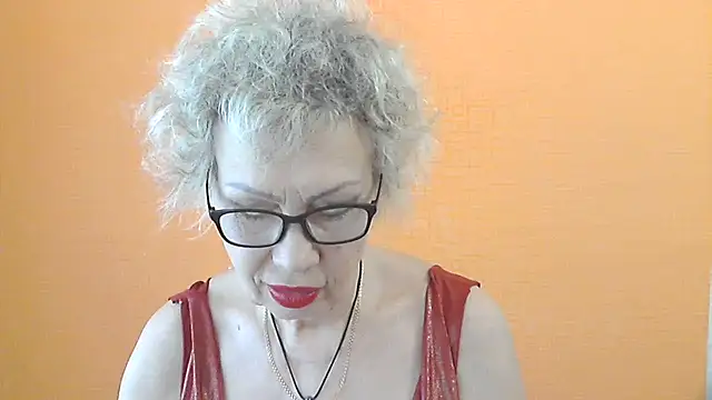 NessyJenixs online show from June 9, 2026, 6:47 am