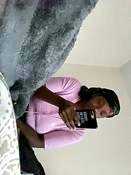 Snapshot of theprettysoles chatting on November 29, 2025, 9:37 pm theprettysoles online show from November 29, 2025, 9:37 pm