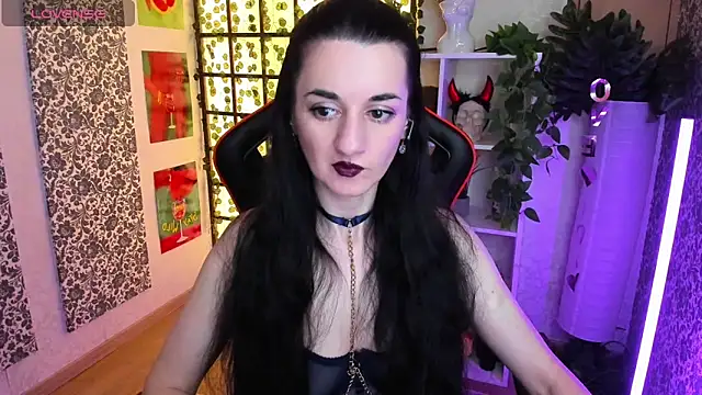 Snapshot of JessicaAlfo chatting on April 3, 2026, 2:29 am JessicaAlfo online show from April 3, 2026, 2:29 am