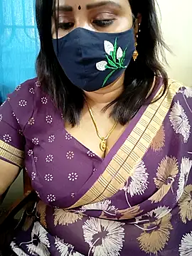 Snapshot of Queenflowerr chatting on February 23, 2026, 5:52 am Queenflowerr online show from February 23, 2026, 5:52 am