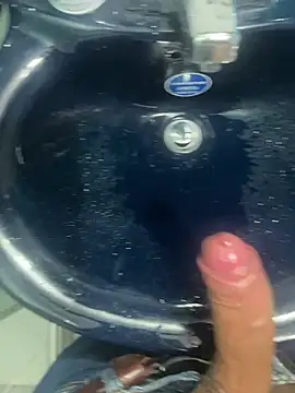 Snapshot of sebaxx8_ chatting on February 7, 2026, 11:02 pm sebaxx8 online show from February 7, 2026, 11:02 pm