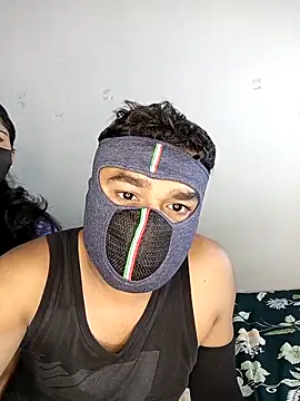 Love-N online show from March 22, 2026, 11:06 pm