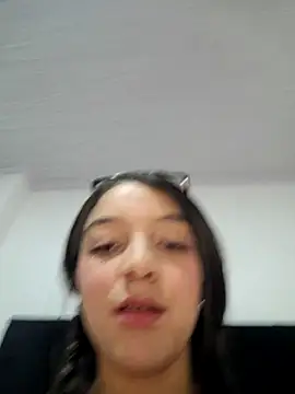 Snapshot of Briannasweeth17 chatting on March 19, 2025, 5:28 pm Briannasweeth17 online show from March 19, 2025, 5:28 pm