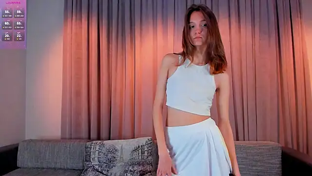 Snapshot of AmityCritchlow chatting on February 9, 2025, 5:08 am AmityCritchlow online show from February 9, 2025, 5:08 am