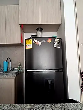 Snapshot of ary-cooper chatting on January 18, 2026, 8:45 pm ary-cooper online show from January 18, 2026, 8:45 pm