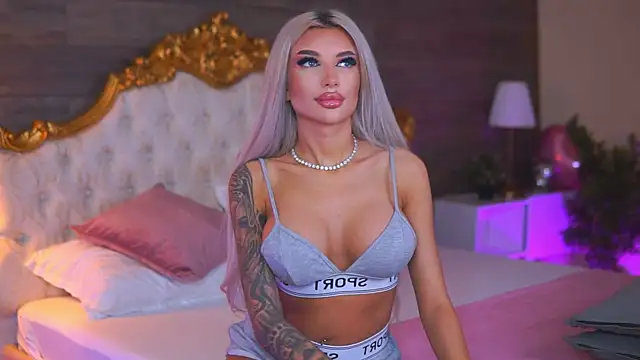 Juicy Jessye online show from April 18, 2026, 8:09 pm