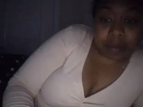 Snapshot of angeliquebelcali chatting on March 7, 2025, 4:46 am angeliquebelcali online show from March 7, 2025, 4:46 am
