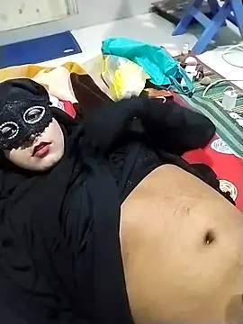 Snapshot of HijabiQueen789 chatting on January 23, 2025, 7:07 pm HijabiQueen789 online show from January 23, 2025, 7:07 pm