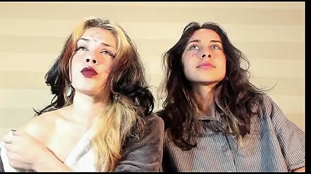 Snapshot of onix_bl4ck chatting on December 19, 2025, 11:18 pm onix bl4ck online show from December 19, 2025, 11:18 pm