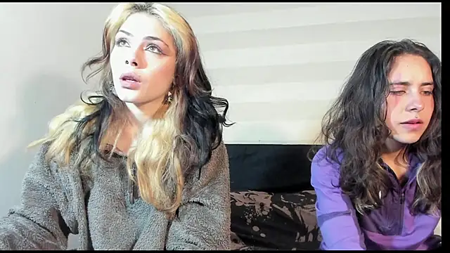 Snapshot of onix_bl4ck chatting on November 29, 2025, 5:40 am onix bl4ck online show from November 29, 2025, 5:40 am