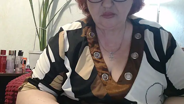 DeniseeRosea online show from April 8, 2026, 10:33 pm