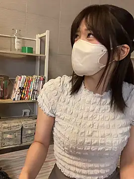 NA-KAREN-V8 online show from July 19, 2026, 4:37 pm