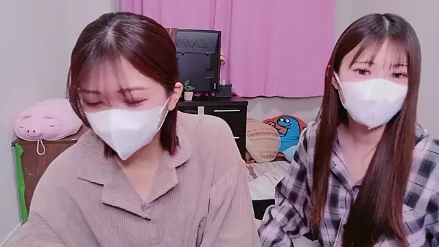 NA-KAREN-V8 online show from March 15, 2026, 1:40 pm