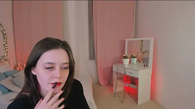 Snapshot of Ruby_Noir chatting on January 27, 2025, 7:13 pm Ruby Noir online show from January 27, 2025, 7:13 pm