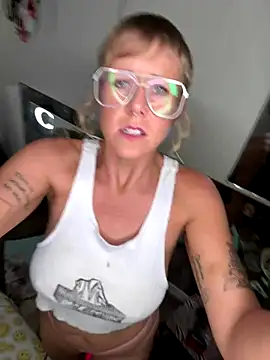 I am babydoll online show from December 1, 2025, 5:30 am