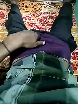 Snapshot of Zaalimmboy chatting on November 5, 2025, 8:39 am Zaalimmboy online show from November 5, 2025, 8:39 am