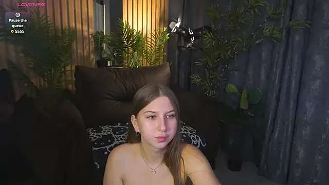 AureliaBliss  online show from October 5, 2025, 5:53 am