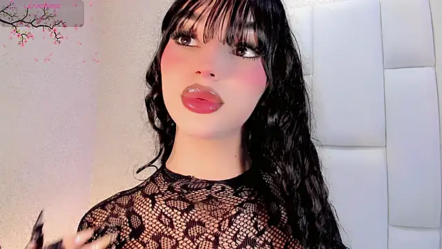 Angeles Busst online show from November 30, 2025, 8:31 pm