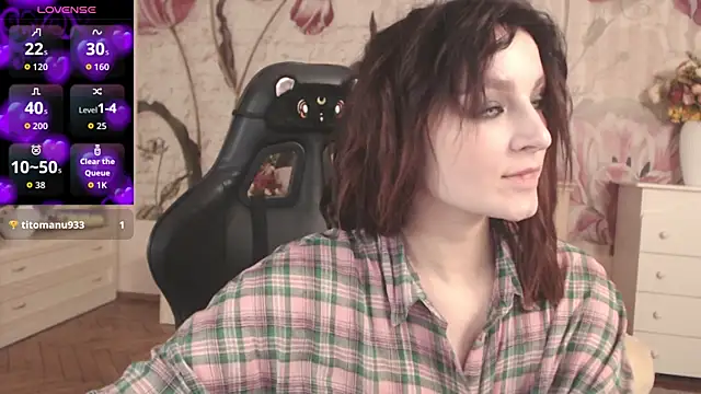 BritneyBarker online show from November 29, 2025, 2:44 am