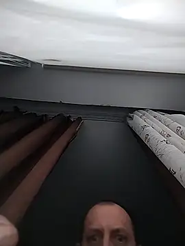 Snapshot of MaxDevilWhite chatting on December 18, 2025, 9:36 am MaxDevilWhite online show from December 18, 2025, 9:36 am