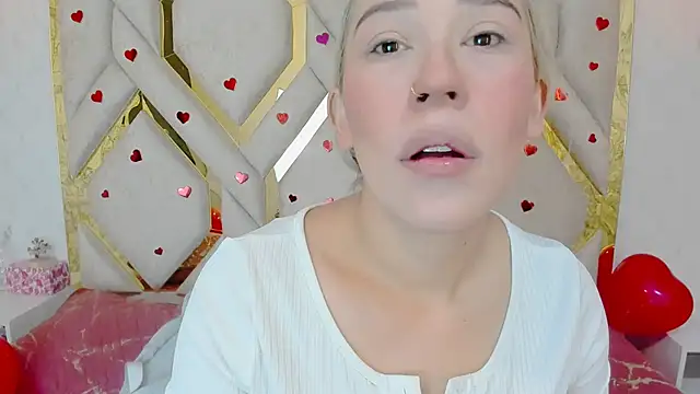 Snapshot of Lannajansen chatting on February 15, 2025, 1:16 pm Lannajansen online show from February 15, 2025, 1:16 pm