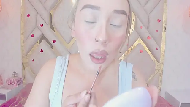 Snapshot of Lannajansen chatting on February 19, 2025, 2:11 pm Lannajansen online show from February 19, 2025, 2:11 pm