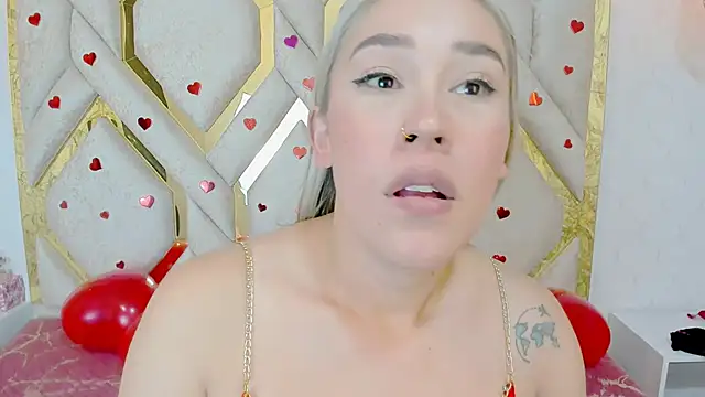 Snapshot of Lannajansen chatting on February 14, 2025, 6:19 pm Lannajansen online show from February 14, 2025, 6:19 pm